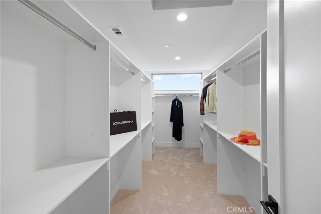 Photo 36 of 51 of 941 E California Boulevard 1 townhome