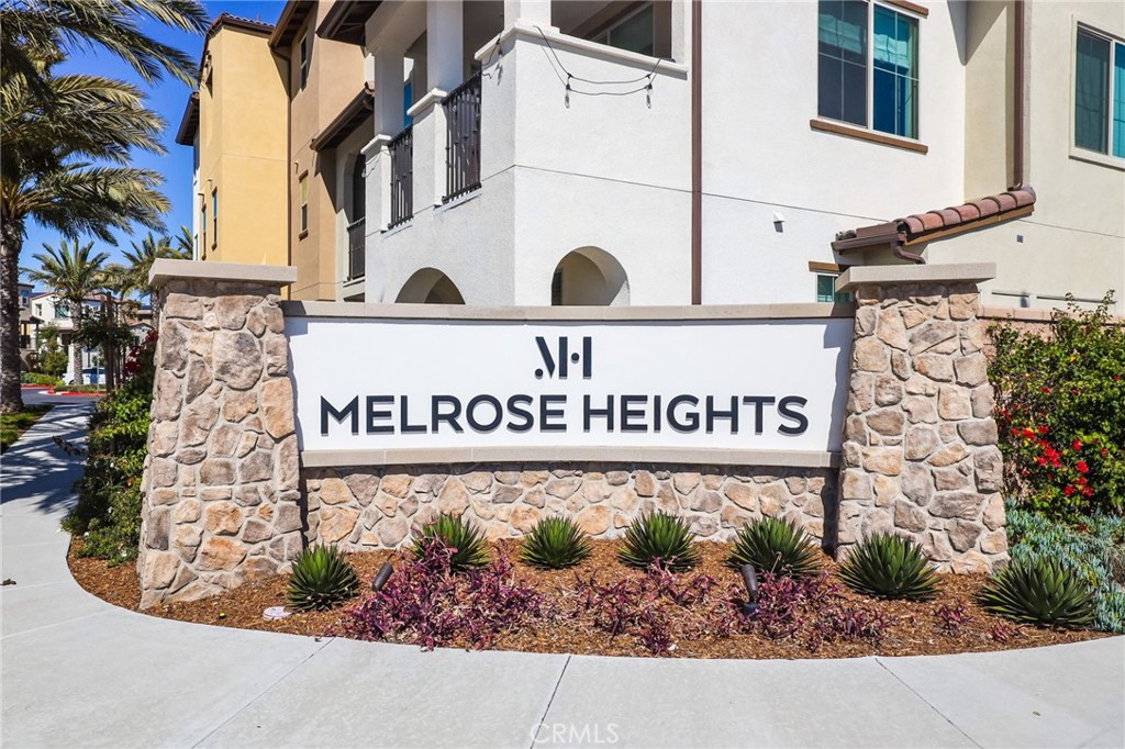 1568 Fig Tree Way