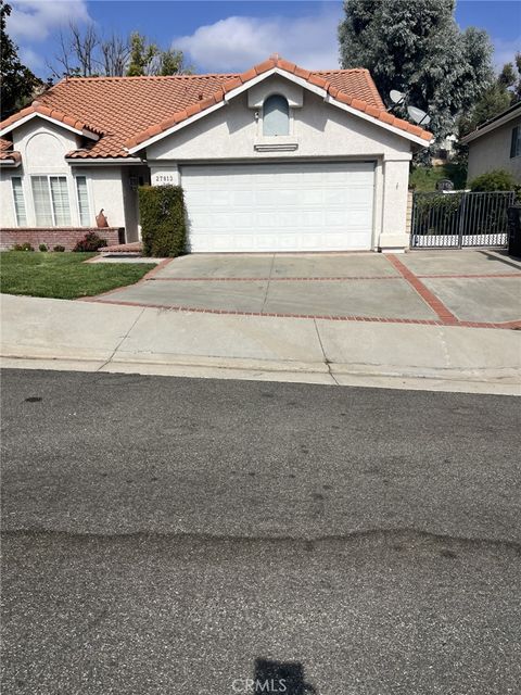 A home in Castaic