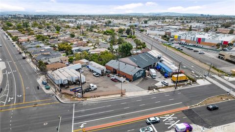 711 N Fairview Street Santa Ana CA 92703