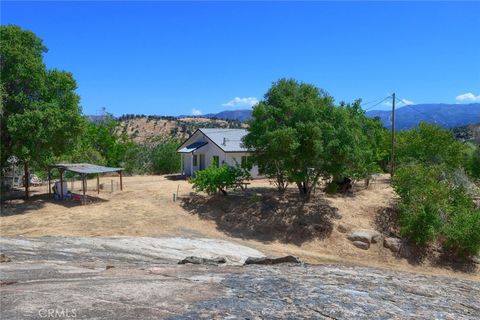 A home in Mariposa