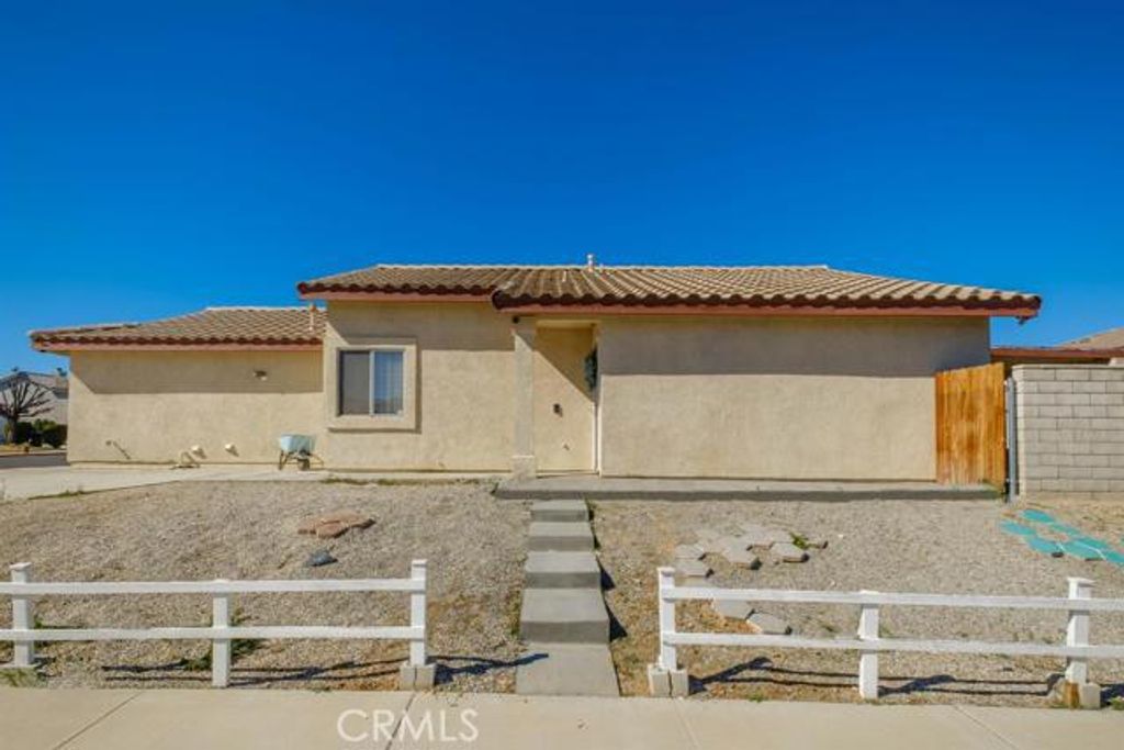 listing image 130729108671901454756