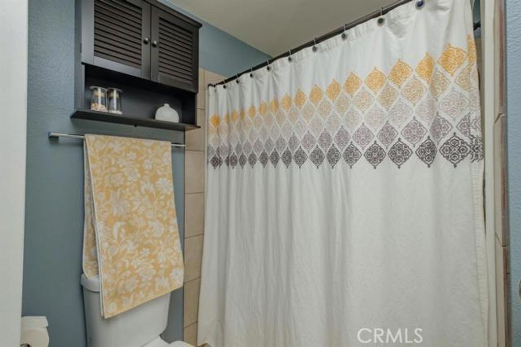 listing image 130727486588078231745