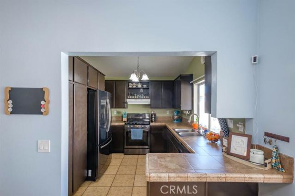 listing image 130726627797777583489