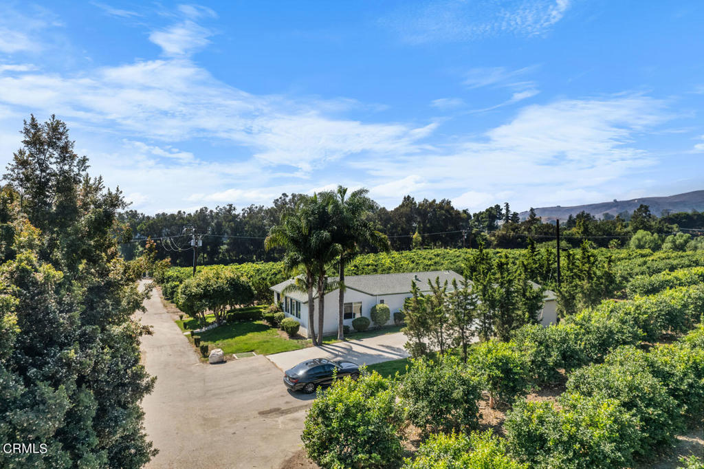 1401 E La Loma Avenue
