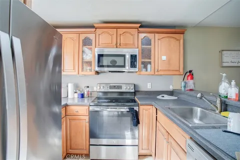 2332 E 17th Street Unit 215, Long Beach, CA 90804 - MLS#: PW25038906