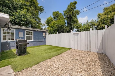 A home in Reseda