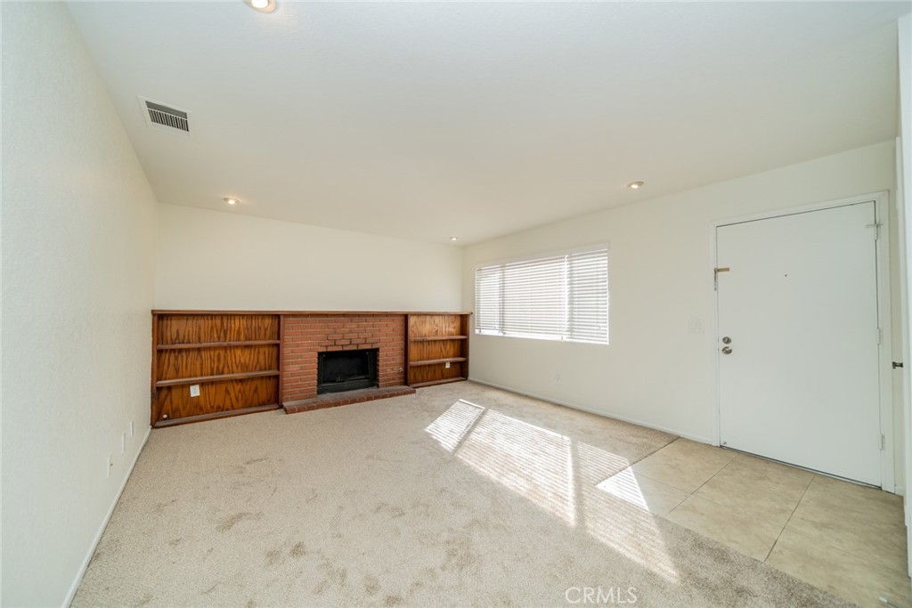 Photo 5 of 46 of 33896 Shifting Sands house
