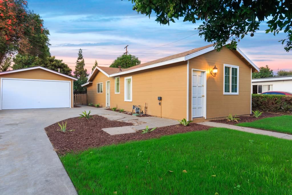 listing image 130729745490560981875