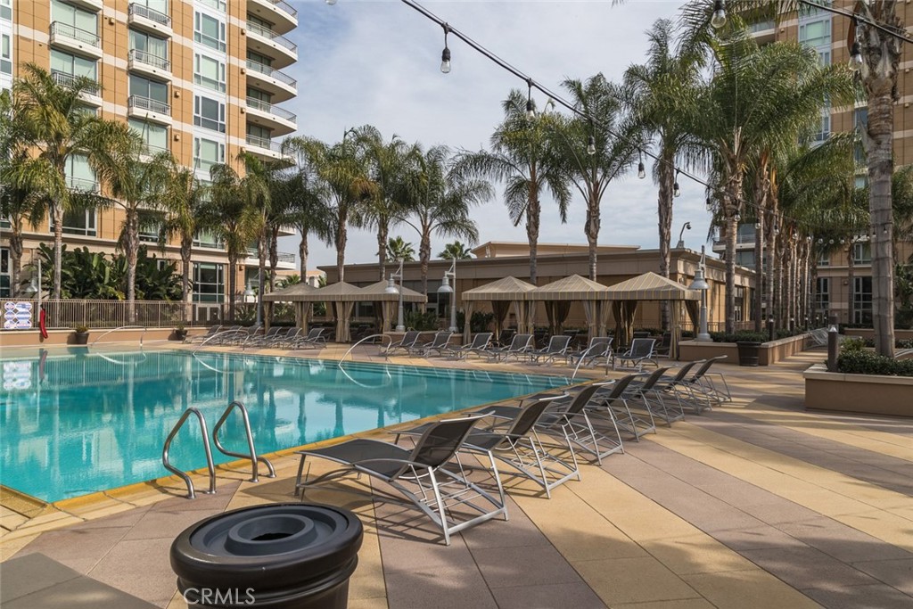 The Plaza (5000 and 8000) (PLZA) - Residential