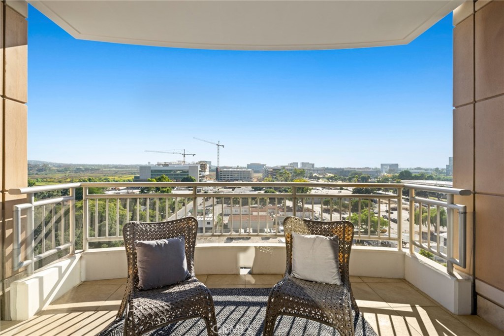 The Plaza (5000 and 8000) (PLZA) - Residential