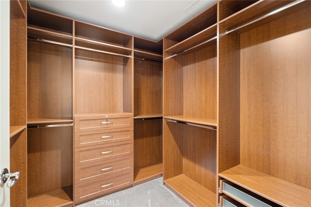 The Plaza (5000 and 8000) (PLZA) - Residential