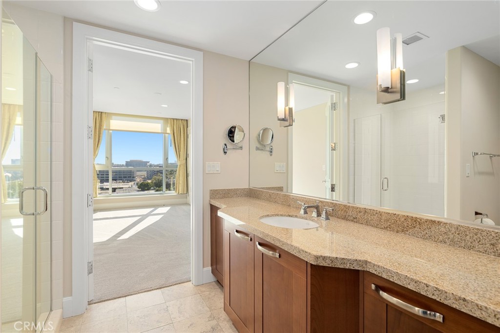 The Plaza (5000 and 8000) (PLZA) - Residential