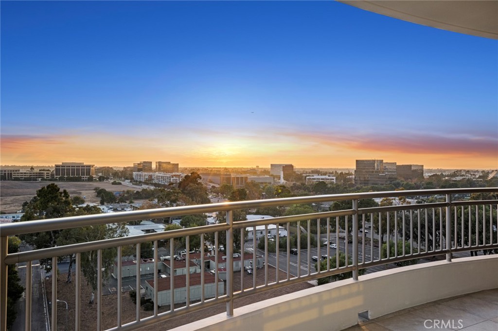 The Plaza (5000 and 8000) (PLZA) - Residential