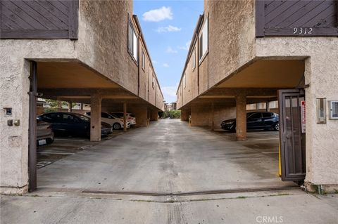 A home in Bellflower