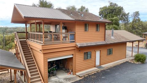 A home in Mariposa