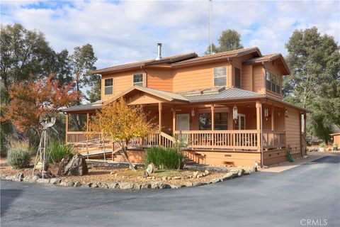 A home in Mariposa