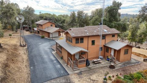 A home in Mariposa