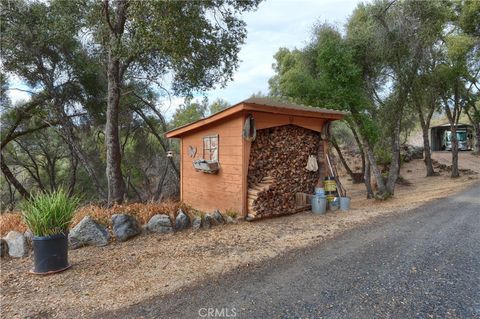 A home in Mariposa