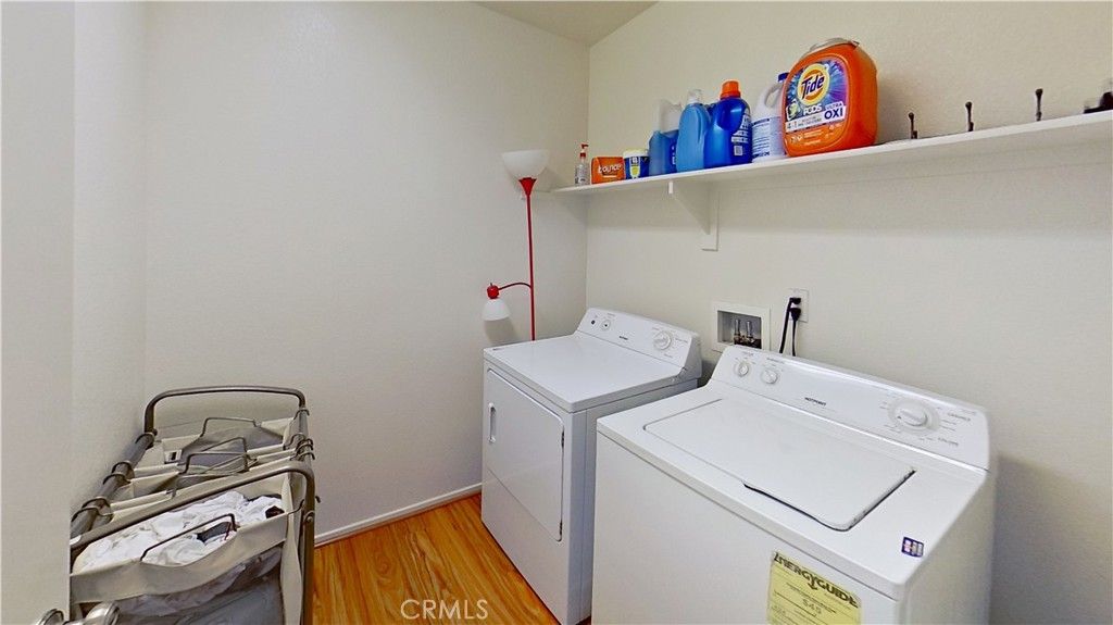 listing image 130727484873002572440