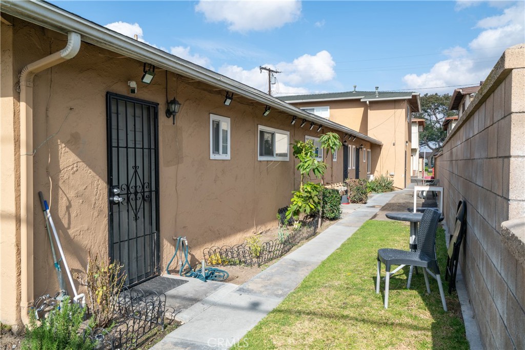 2135 W Ball Road