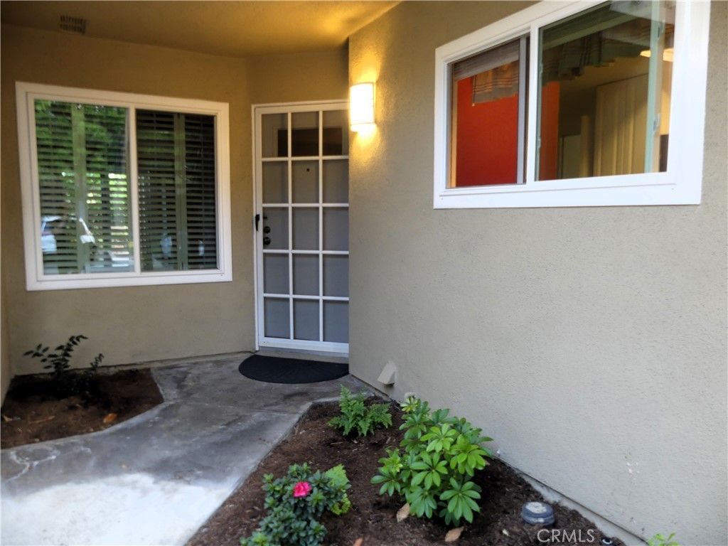 listing image 130729574951113546262