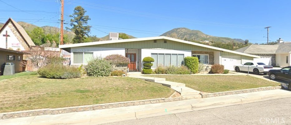 View San Bernardino, CA 92404 property