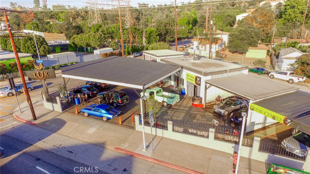 Properties 1 7320 N Figueroa Street
