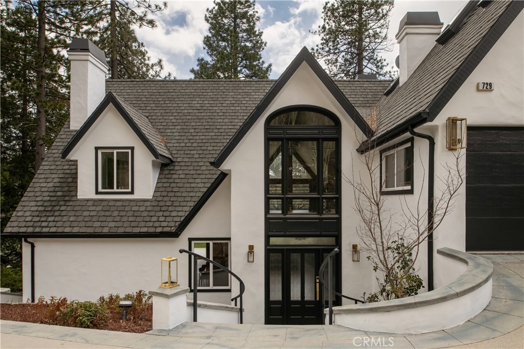 729 Brentwood Drive