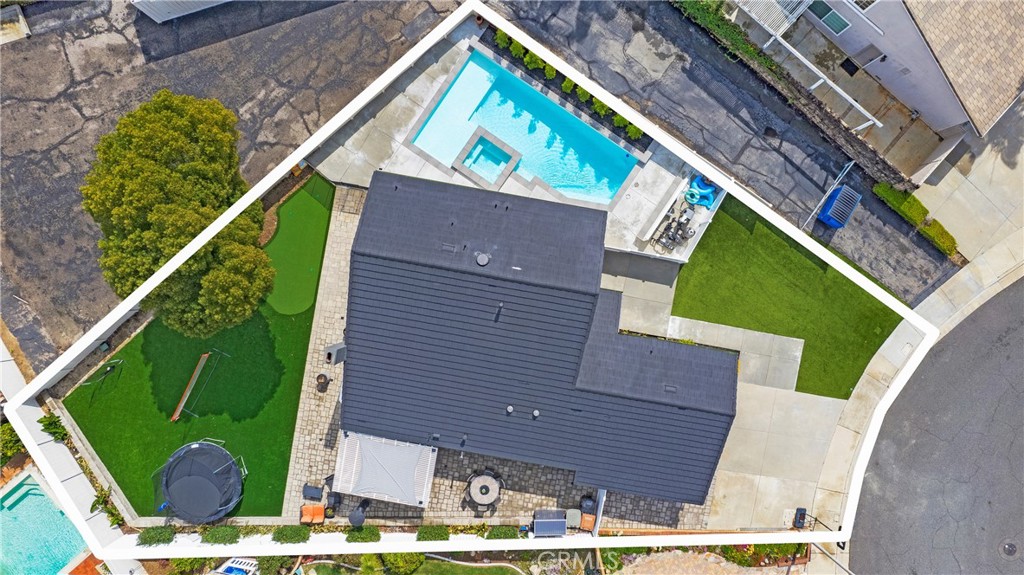 318 Plum Avenue