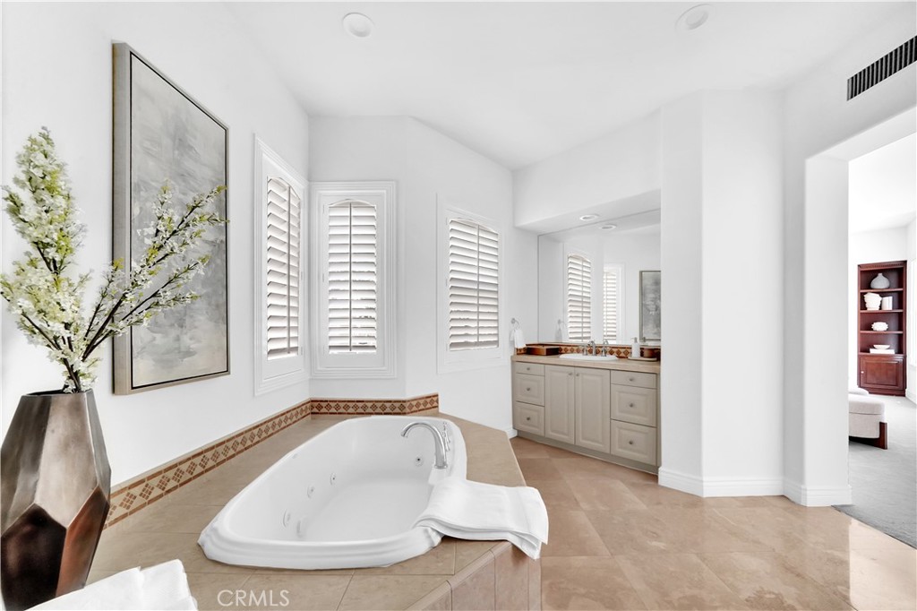 Sausalito (SAUS) - Residential