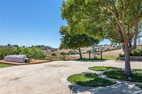 A home in Hidden Hills