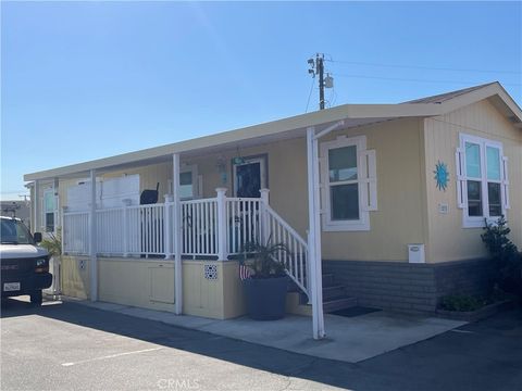 1973 Newport Boulevard 27 Costa Mesa CA 92627