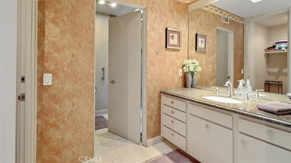 Indian Wells C.C. (32509) - Residential Lease
