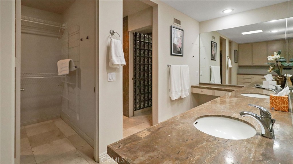 Indian Wells C.C. (32509) - Residential Lease