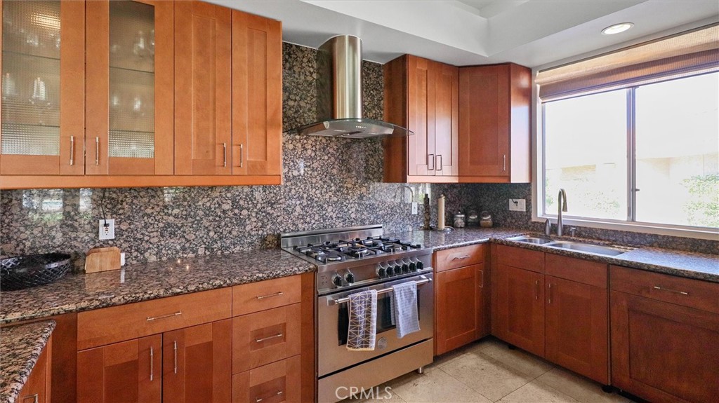 Indian Wells C.C. (32509) - Residential Lease