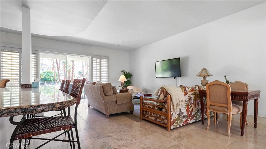 Indian Wells C.C. (32509) - Residential Lease