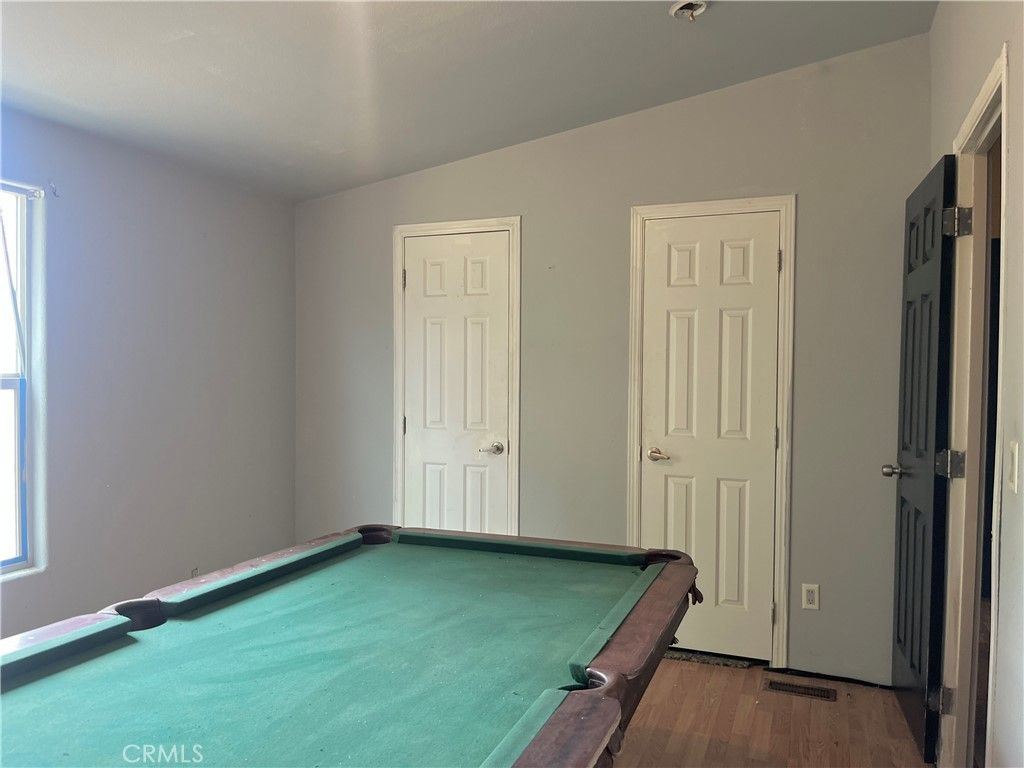listing image 130728542312889904802