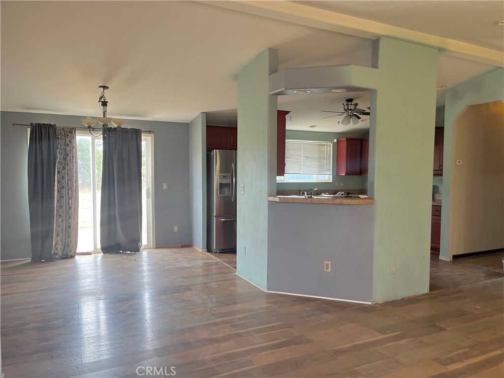 listing image 130728765624822196298