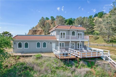 A home in Clearlake