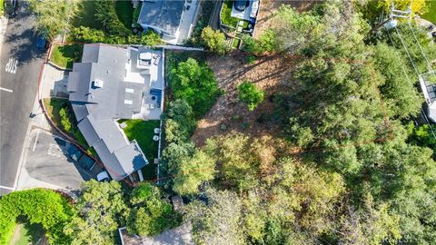 A home in Studio City