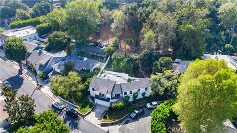 A home in Studio City