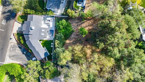 A home in Studio City