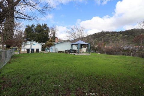 A home in Clearlake Oaks