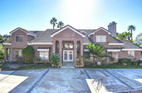 2025 lundy lake dr Escondido CA 92029