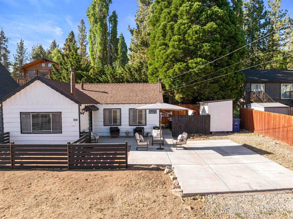 Great Mountain Get-Away, with great views, close to Bear Mountain, the Zoo, and the Golf Course. Free-standing fireplace with brickwork surrounding it, long driveway, and big front yard. You can see Big Bear Mountain slopes from the front yard. Large picture windows to enjoy the view, dining area in the Kitchen, great to enjoy with family and friends, the home is ready for Short-term rentals for extra income, all furniture included and fully equipped to start short term rental business, property sits on a flat land which provide easy opportunity for property additions or ADU, excellent location in the Lower Moonridge area.
