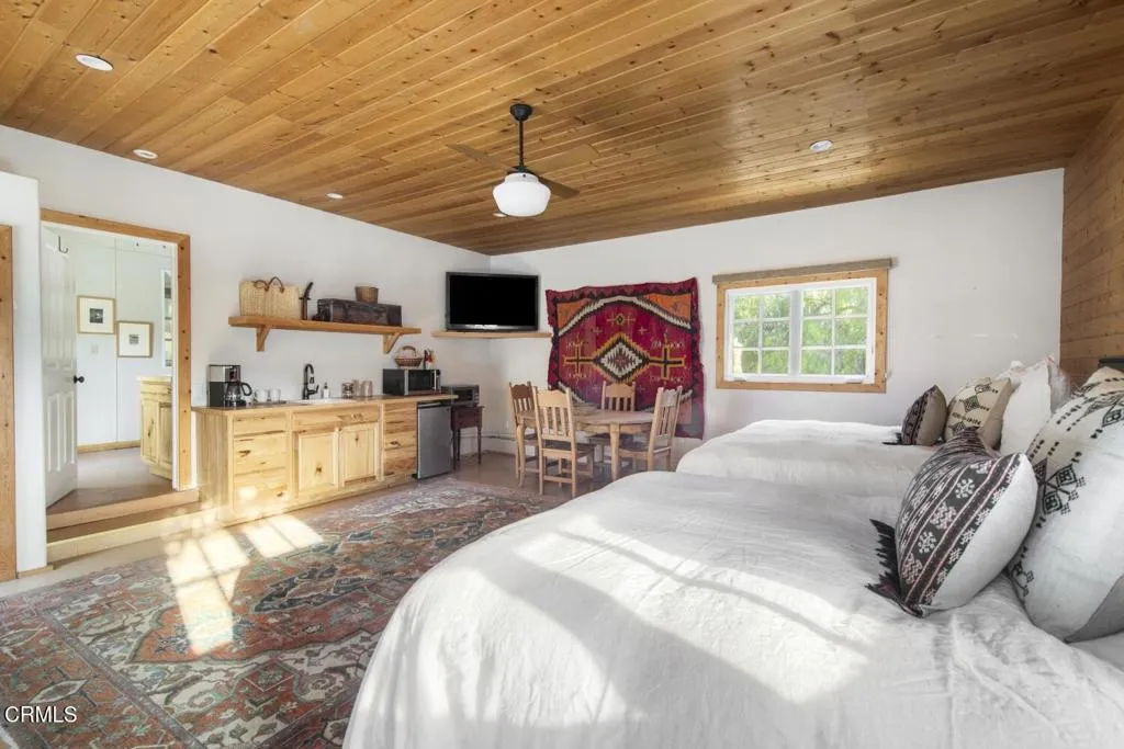 Ojai, California 93023, United States, 3 Bedrooms Bedrooms, ,4 BathroomsBathrooms,Residential,Active,83018