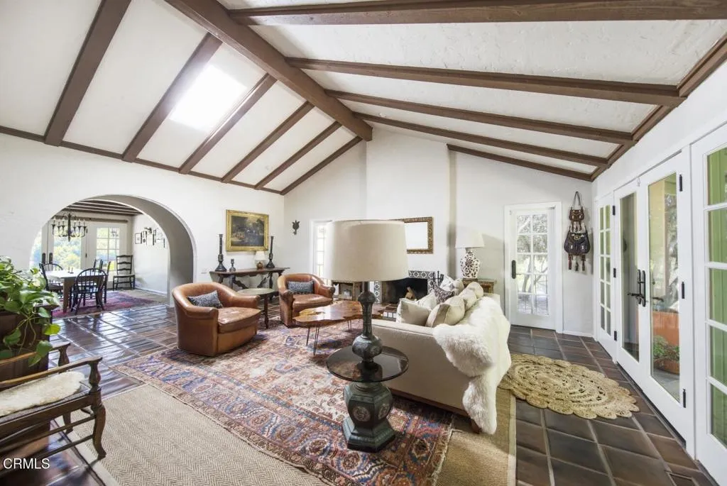 Ojai, California 93023, United States, 3 Bedrooms Bedrooms, ,4 BathroomsBathrooms,Residential,Active,83018