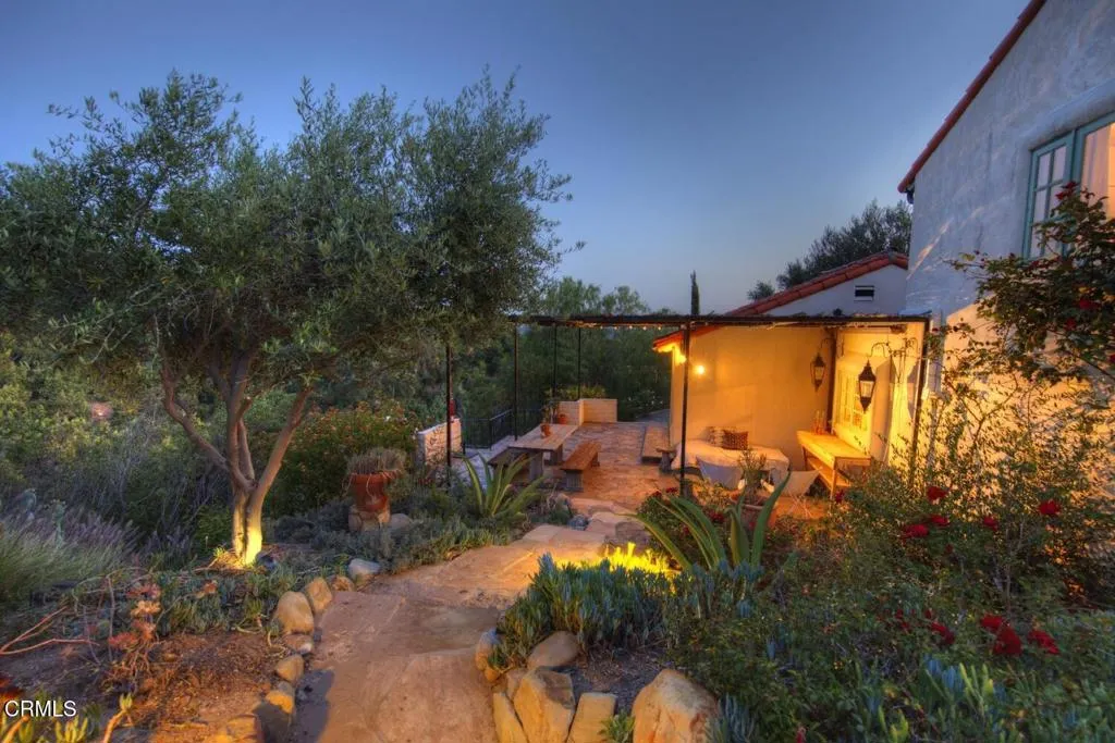 Ojai, California 93023, United States, 3 Bedrooms Bedrooms, ,4 BathroomsBathrooms,Residential,Active,83018