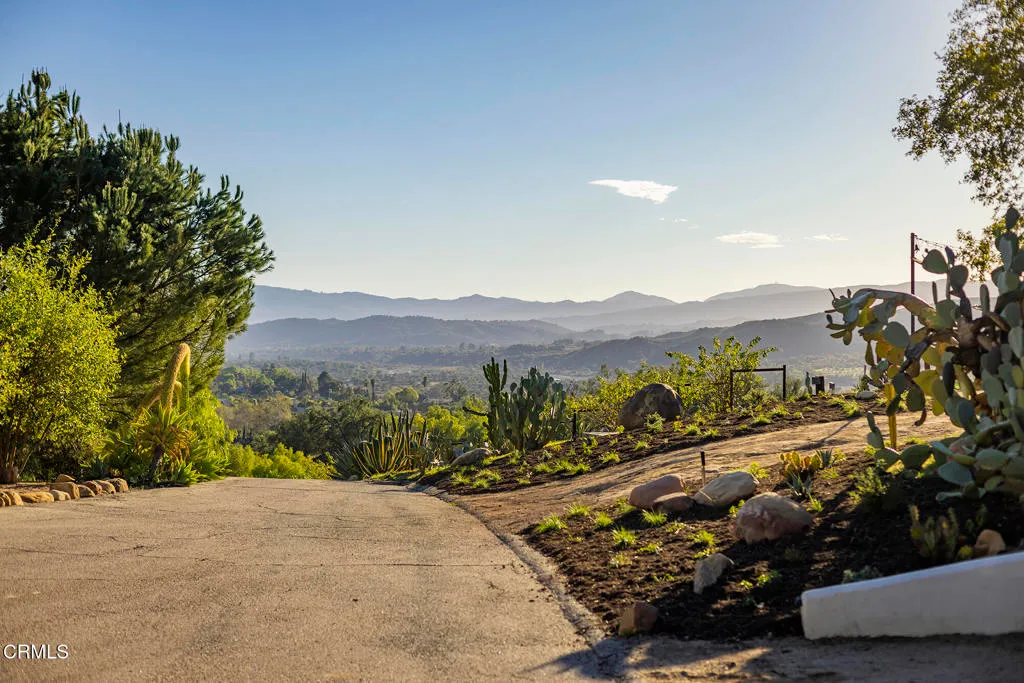 Ojai, California 93023, United States, 3 Bedrooms Bedrooms, ,4 BathroomsBathrooms,Residential,Active,83018